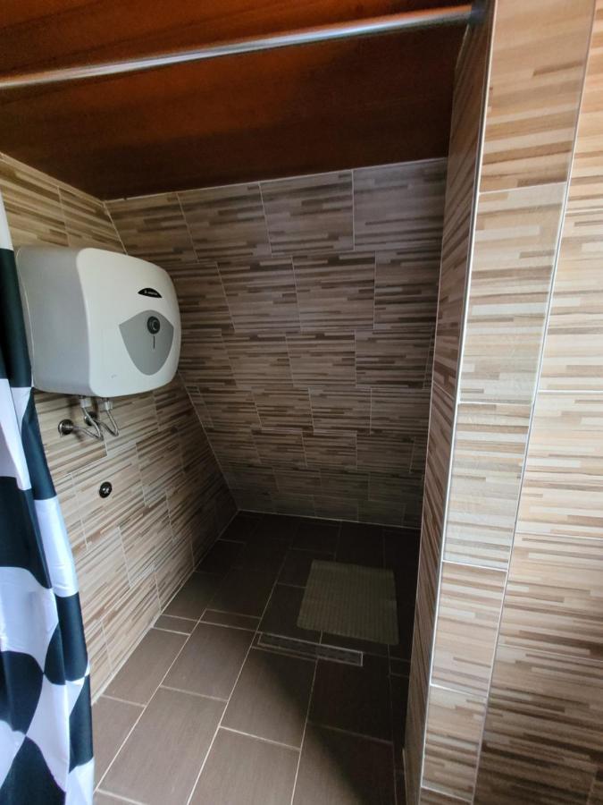 Koliba Umoljani Pensionat Exteriör bild
